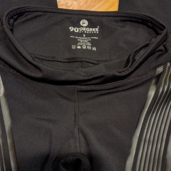 90 degree Leggings - Picture 4 of 4